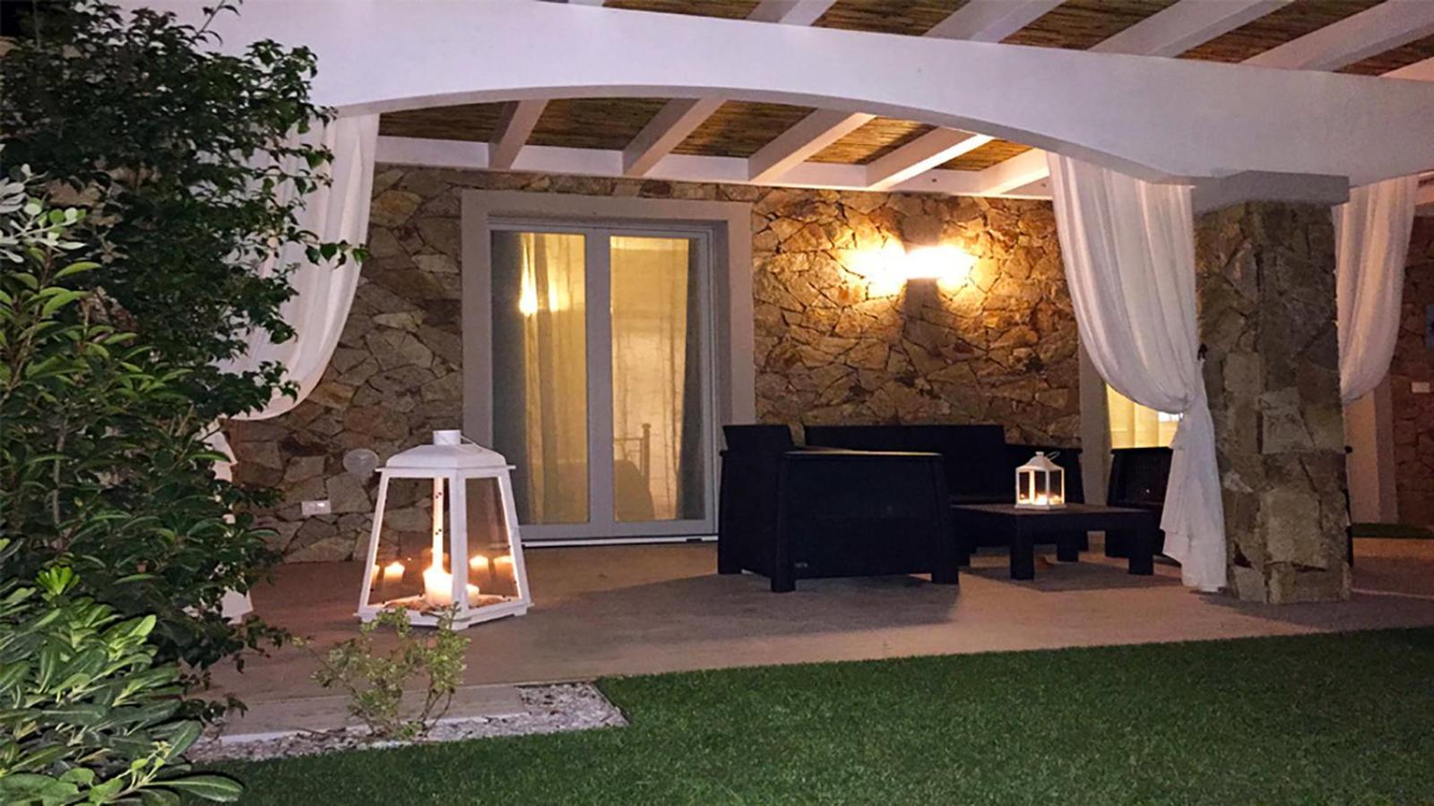 Residence Elegance Ville Ed Appartamenti A Порто Пино Екстериор снимка