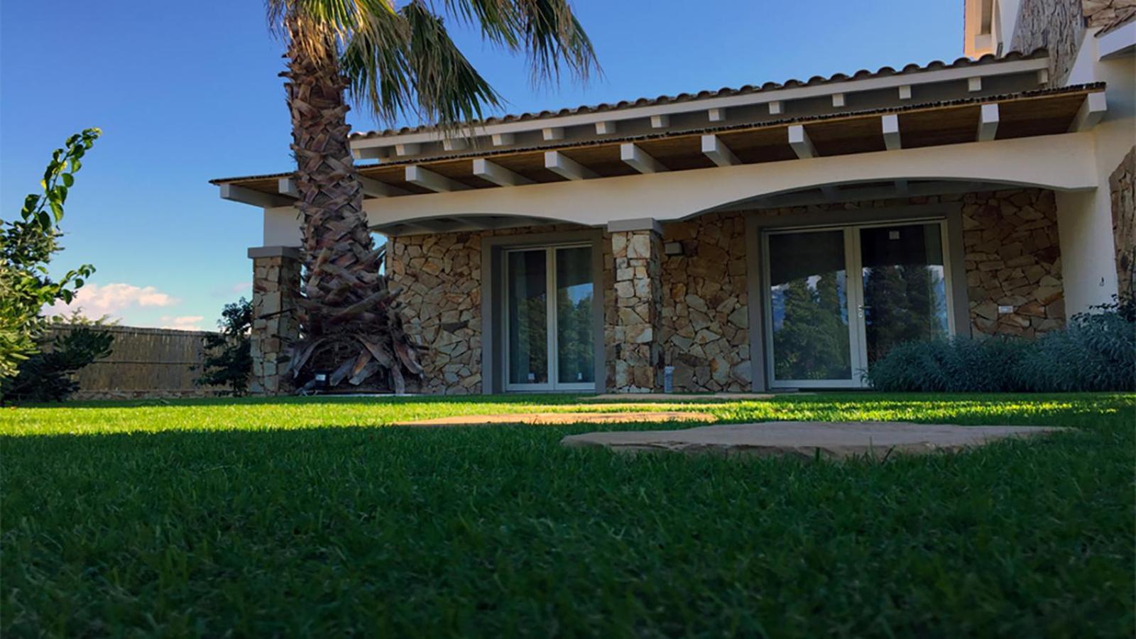 Residence Elegance Ville Ed Appartamenti A Порто Пино Екстериор снимка