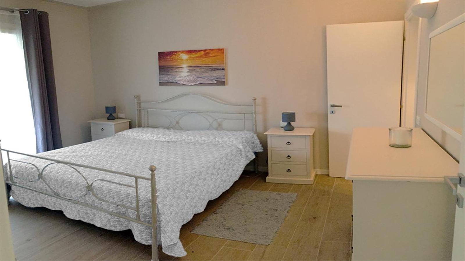Residence Elegance Ville Ed Appartamenti A Порто Пино Екстериор снимка