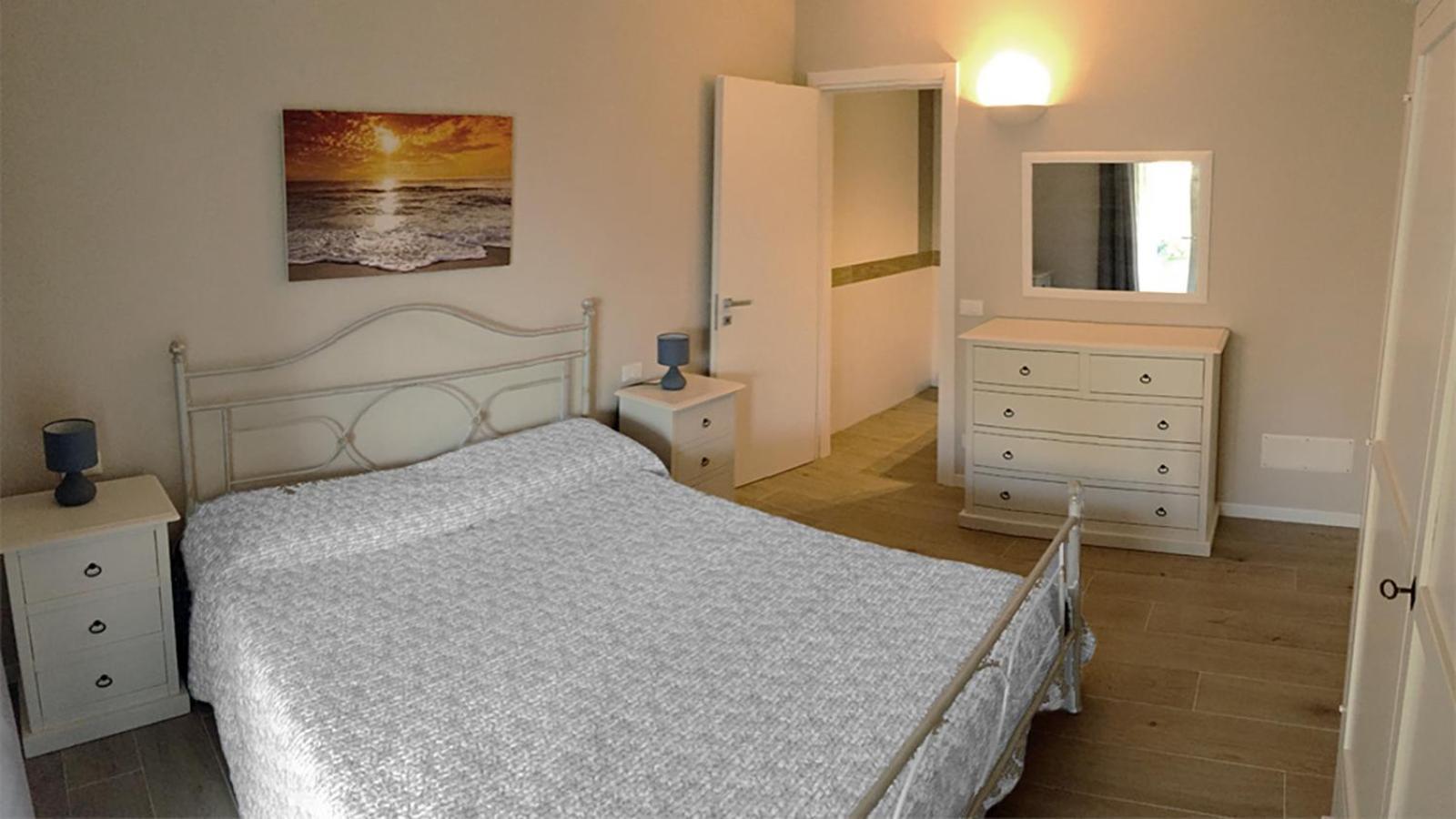 Residence Elegance Ville Ed Appartamenti A Порто Пино Екстериор снимка