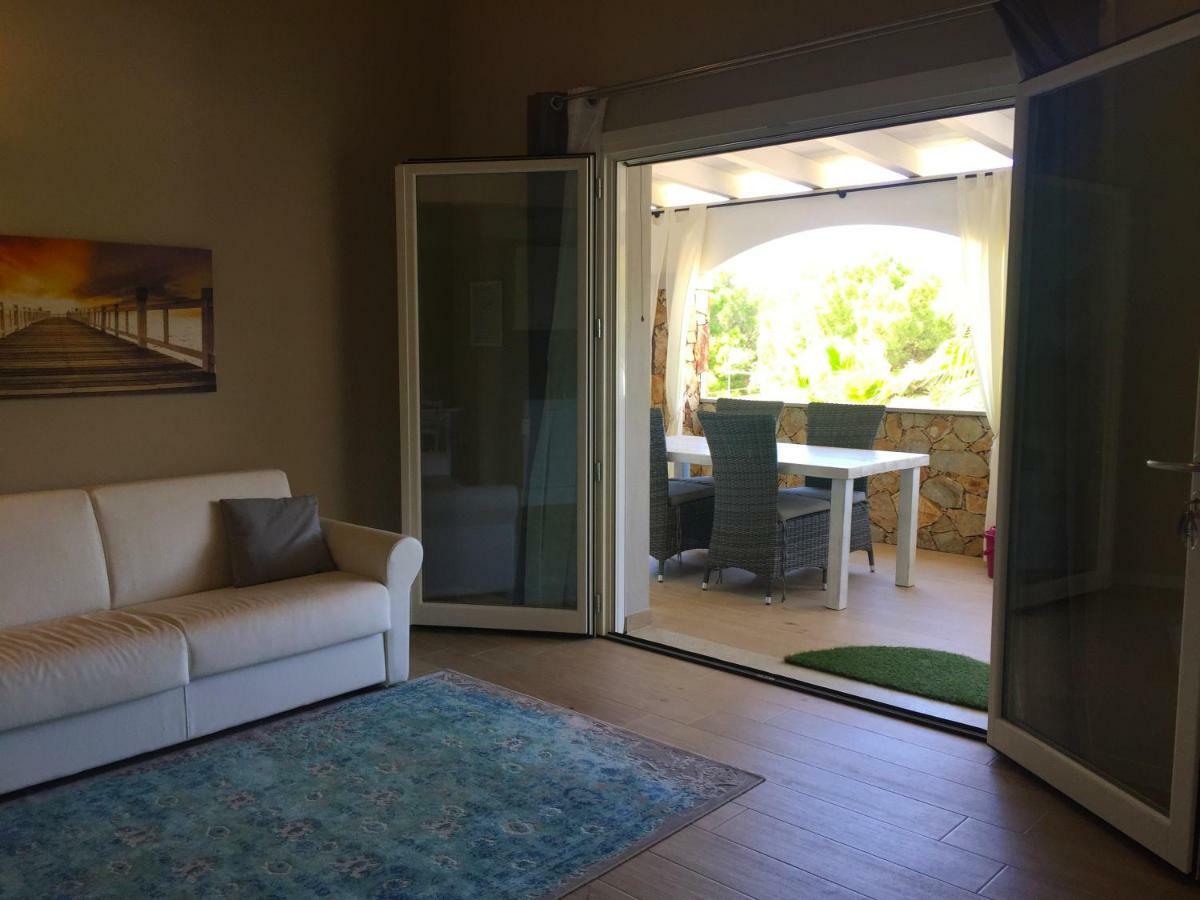 Residence Elegance Ville Ed Appartamenti A Порто Пино Екстериор снимка